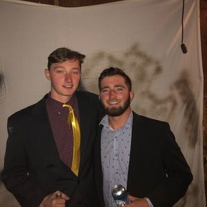 Meet your Posher, Davis